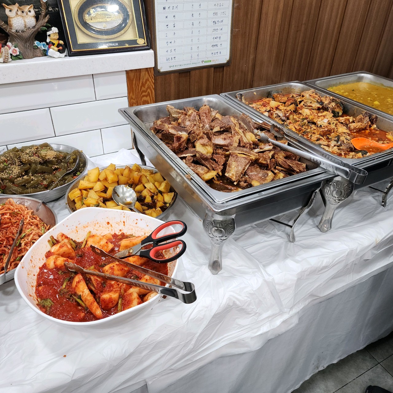 덕신한식뷔페