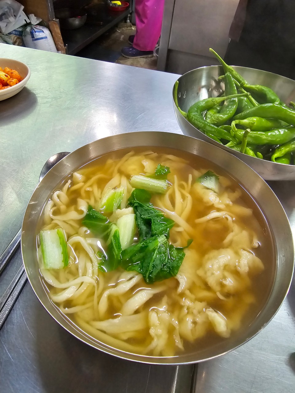 명신손칼국수