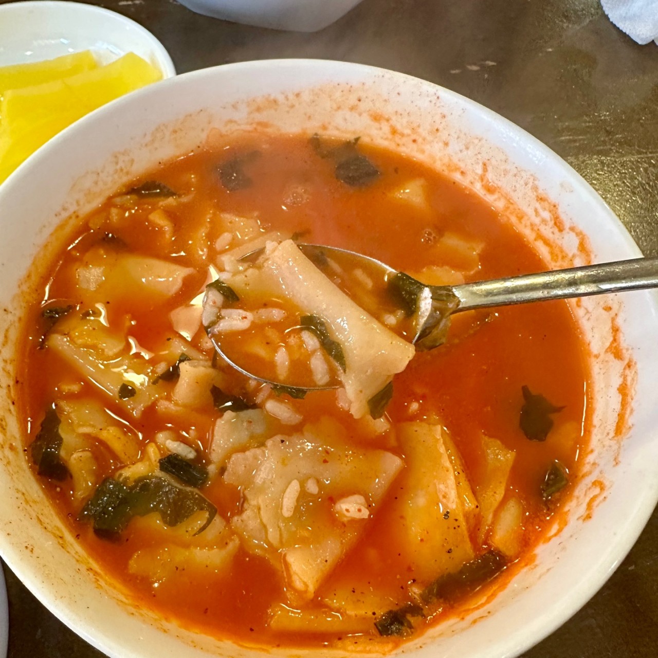 뽕씨네얼큰수제비 영등포본점