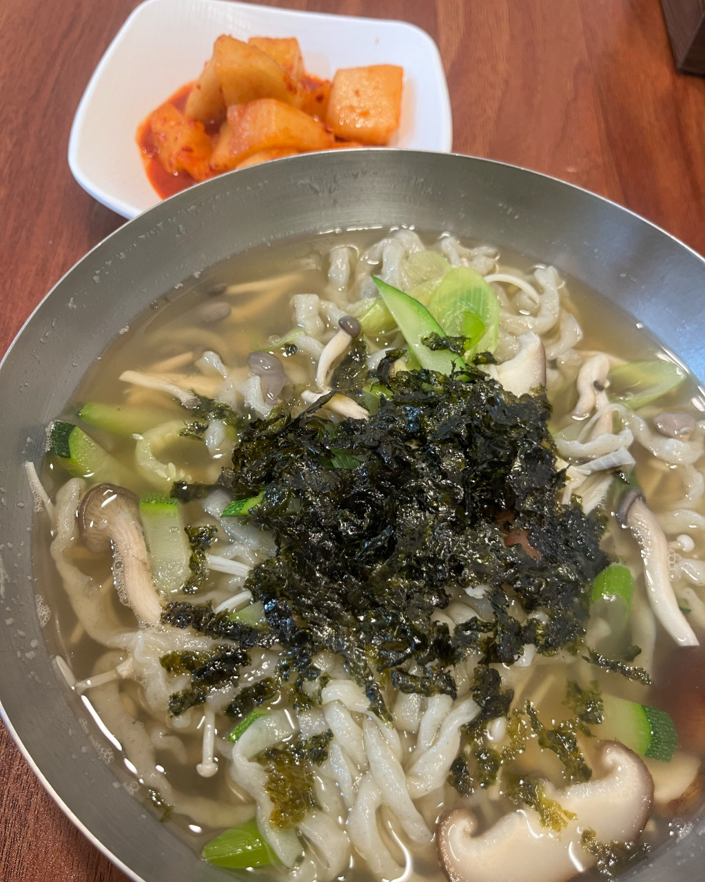 시장통칼국수