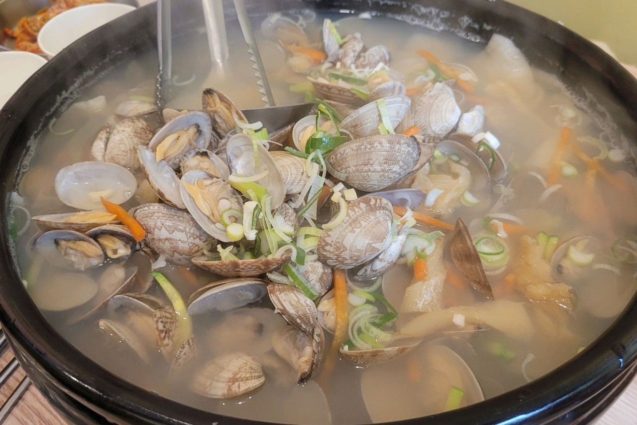 오목 바지락 칼국수
