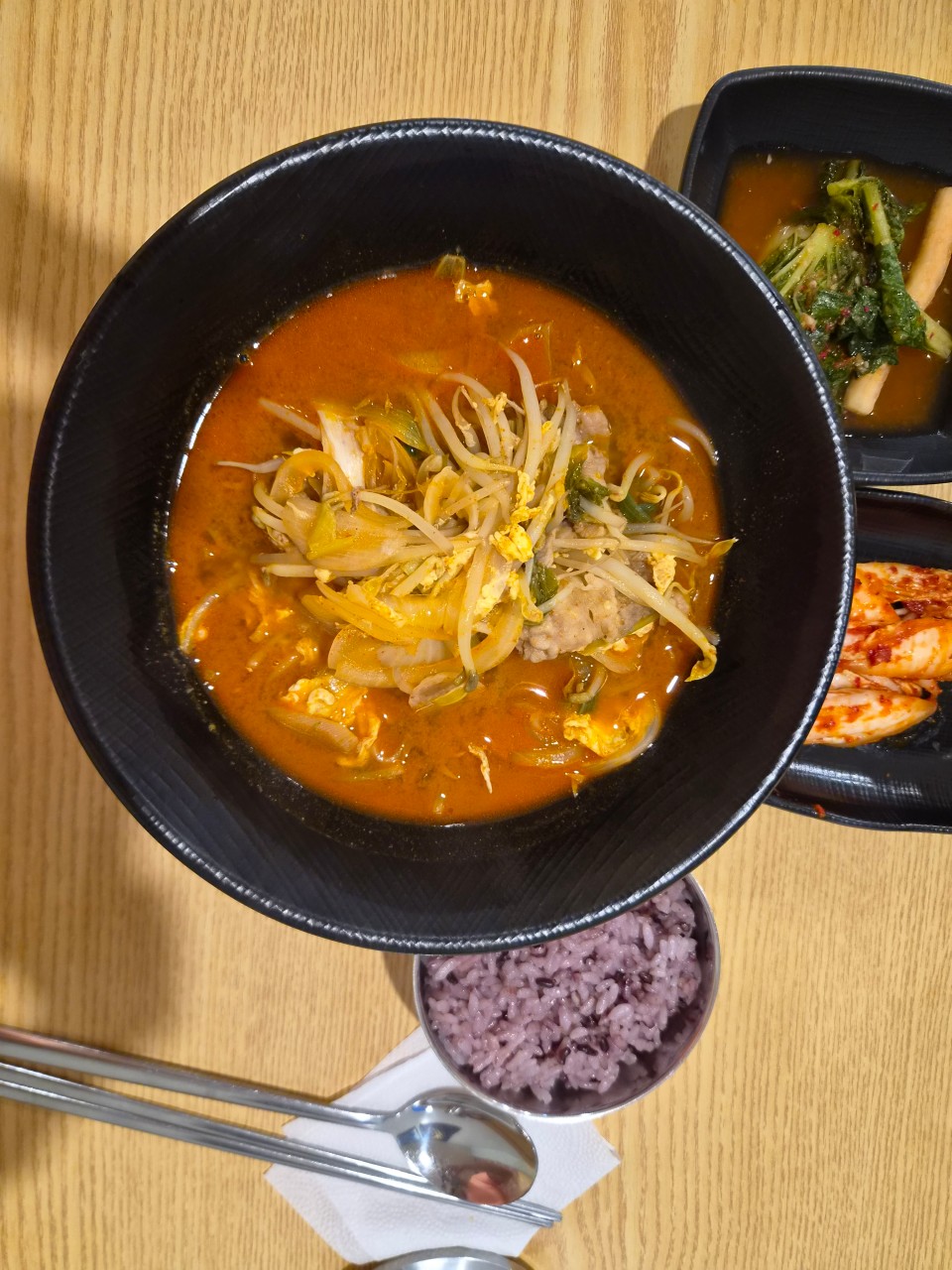 왕언니육칼밥